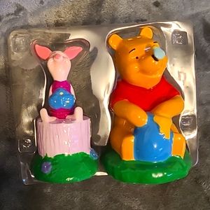 Disney Winnie-the-Pooh & piglet salt and pepper shakers. Ceramic.Still in plasti